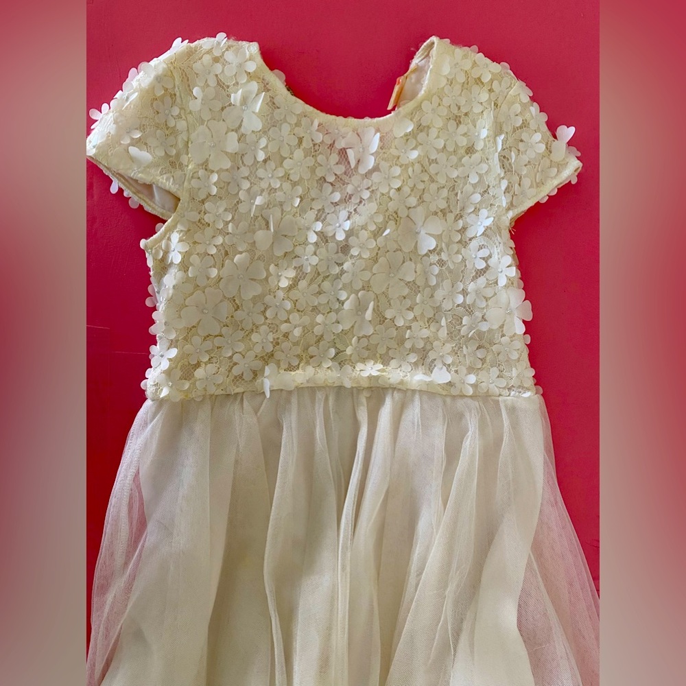 ❤️❤️ Forever 21 Off-white dress